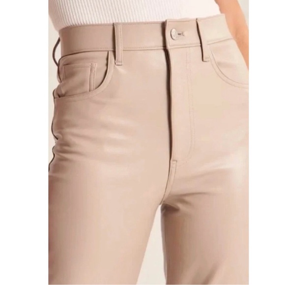 ABERCROMBIE & FITCH The '90s Straight Ultra High Rise Vegan Leather Pants - Picture 2 of 15